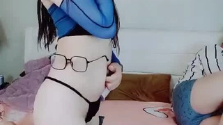 亚洲欧美日韩综合久久第一次发，操00大胸师妹