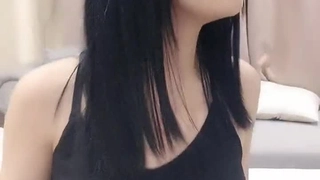 永久地址67194广州骚琪琪复出大片，制服诱惑，长腿翘臀，叫声淫荡