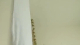 风云电影咖啡厅兼职上班的大学美女服务员,引诱了很久终于搞到手带到宾馆开房啪啪,水多又嫩又敏感操的嗷嗷淫叫
