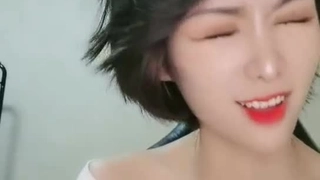 熟女亚洲业余梨拳手淫在内衣