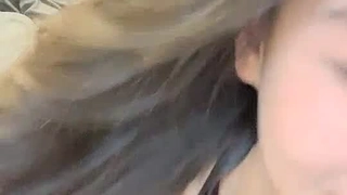 学生情趣装【十柒学姐】白丝美腿高跟鞋，站立扶腰后入，转战床上骑乘位，主动上下套弄
