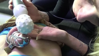 点了两个女技师玩双飞