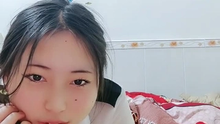 FC2PPV-2915757 【交渉チカン*】白○合女子大学に通うお嬢様2人組に大学近くのコミュニティセンターの休憩室でナマ挿入＆ぶっかけ